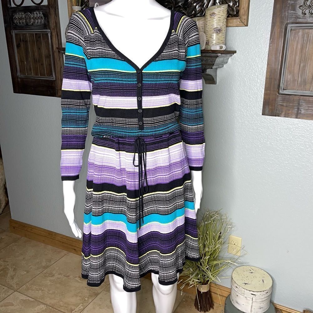 Diane von Furstenberg
Carrigan Striped Fit-and-Flare Dress, Lavender Size Med - Picture 2 of 15